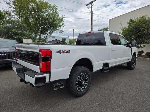 2025 Ford F-350 Platinum