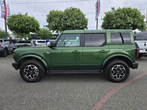 Green 2025 Ford Bronco Outer Banks