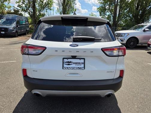 2022 Ford Escape SE