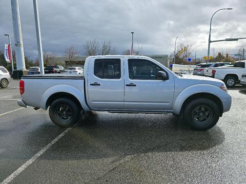 Brilliant Silver 2015 Nissan Frontier SV