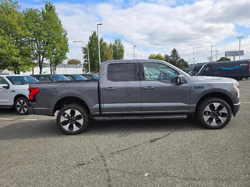 2025 Ford F-150 Lightning Platinum