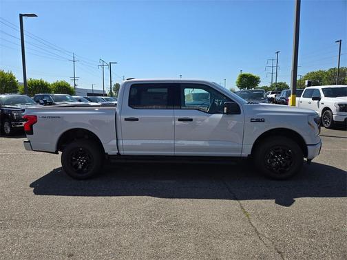2025 Ford F-150 Lightning XLT