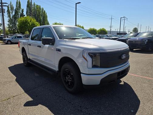 2025 Ford F-150 Lightning XLT