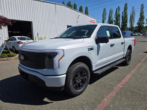 2025 Ford F-150 Lightning XLT