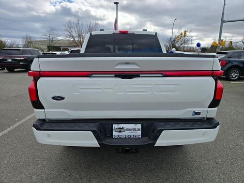 2022 Ford F-150 Lightning LARIAT