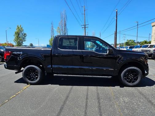 Agate Black Metallic 2026 Ford F-150 XLT