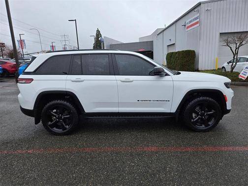2022 Jeep Grand Cherokee Laredo