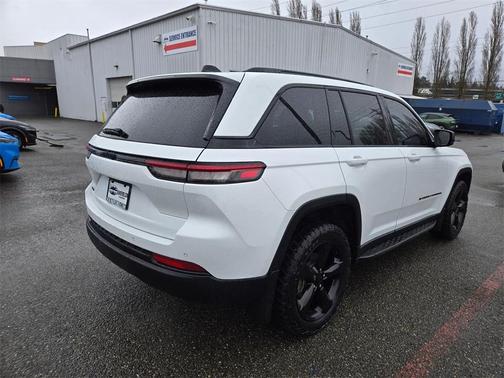 2022 Jeep Grand Cherokee Laredo