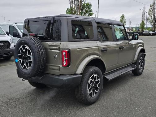 Gray 2026 Ford Bronco Outer Banks