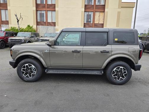 Gray 2026 Ford Bronco Outer Banks