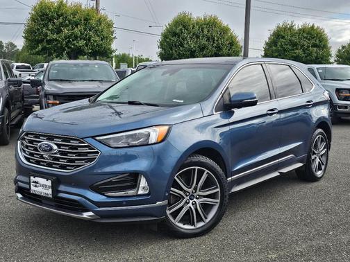 2019 Ford Edge Titanium