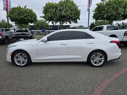 Crystal White Tri-Coat 2021 Cadillac CT4 Luxury