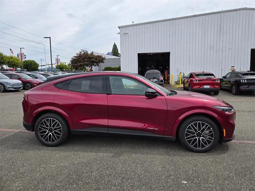 2025 Ford Mustang Mach-E Premium