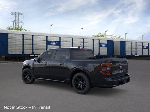 Shadow Black 2026 Ford Maverick Lobo Standard