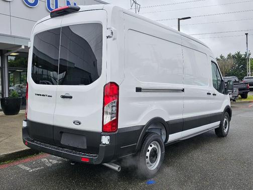 Oxford White 2026 Ford Transit-250 148 WB Medium Roof Cargo