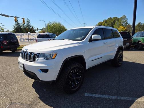 2019 Jeep Grand Cherokee Laredo