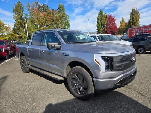 2025 Ford F-150 Lightning Flash