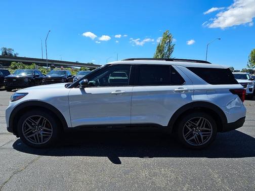 Space Gray 2026 Ford Explorer ST