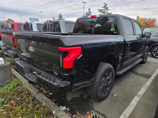 2025 Ford F-150 Lightning Flash