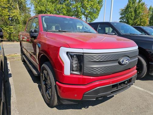 2025 Ford F-150 Lightning Flash