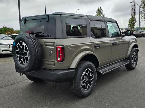 Gray 2026 Ford Bronco Outer Banks