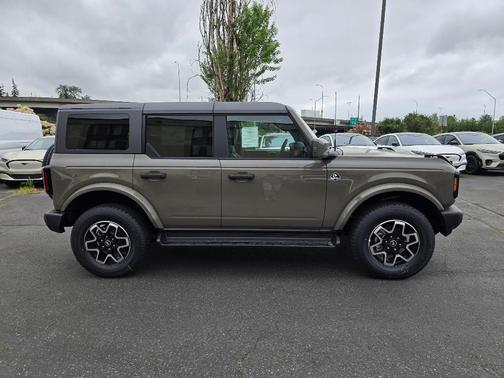 Gray 2026 Ford Bronco Outer Banks