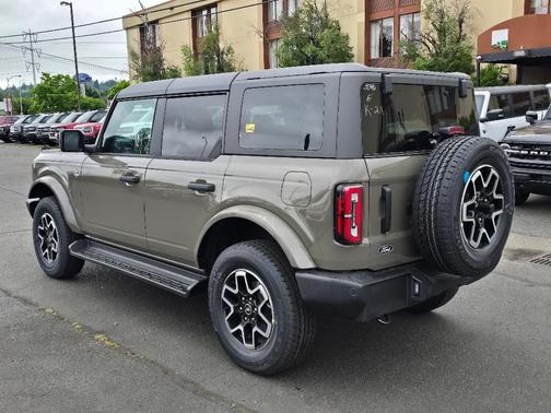 Gray 2026 Ford Bronco Outer Banks