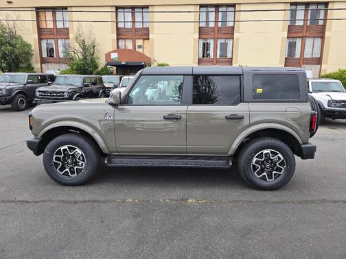 Gray 2026 Ford Bronco Outer Banks