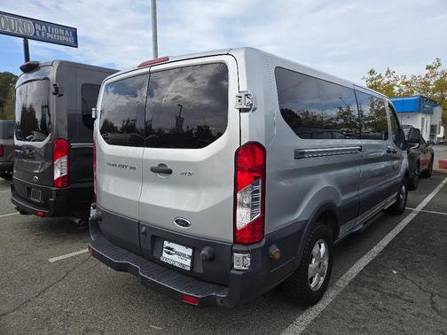 2017 Ford Transit-350 XLT