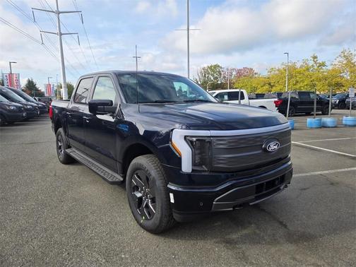 2025 Ford F-150 Lightning LARIAT