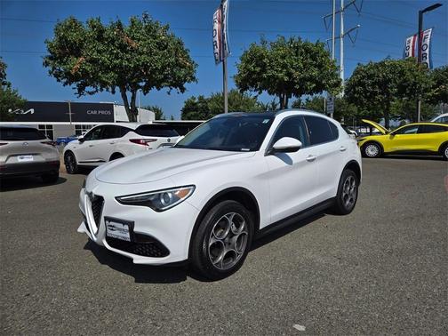2019 Alfa Romeo Stelvio Base