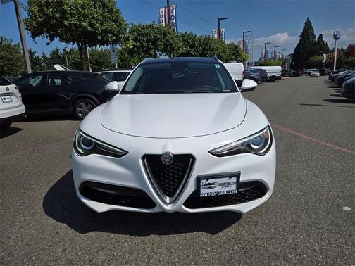 2019 Alfa Romeo Stelvio Base
