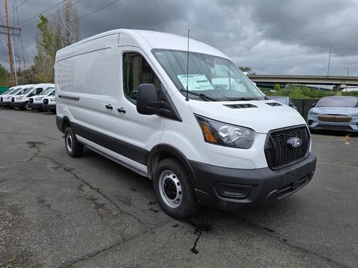 Oxford White 2026 Ford Transit-250 148 WB Medium Roof Cargo