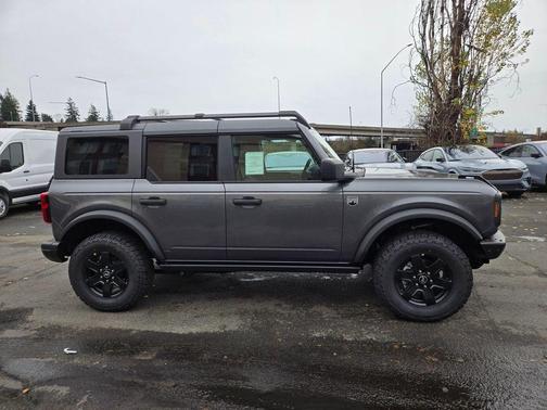 Carbonized Gray Metallic 2025 Ford Bronco Big Bend