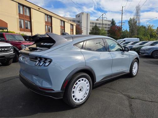 2025 Ford Mustang Mach-E GT