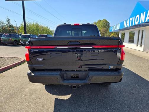 2025 Ford F-150 Lightning Platinum
