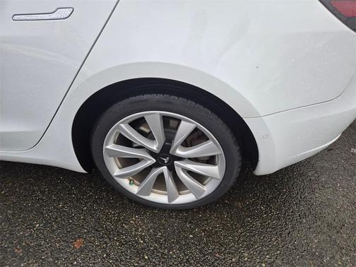 2018 Tesla Model 3 Performance