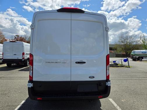 2025 Ford Transit-250 148 WB Medium Roof Cargo