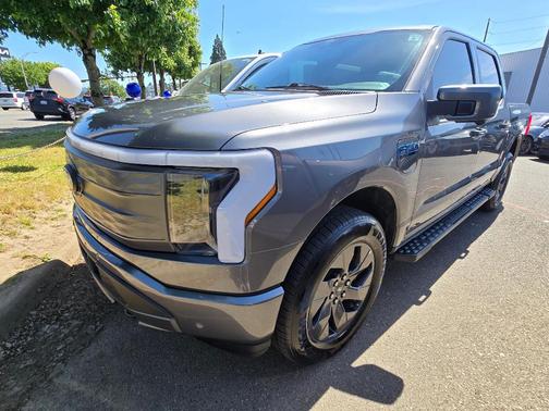 Carbonized Gray 2025 Ford F-150 Lightning LARIAT