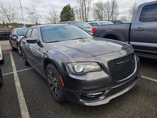 2021 Chrysler 300 Touring