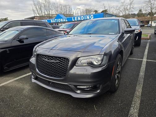 2021 Chrysler 300 Touring