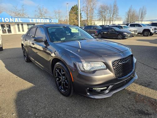 2021 Chrysler 300 Touring