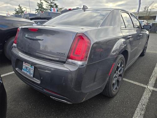 2021 Chrysler 300 Touring