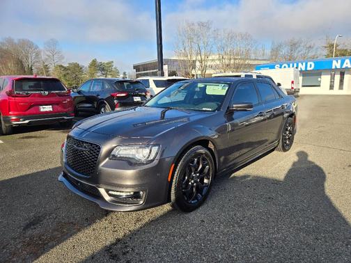 2021 Chrysler 300 Touring