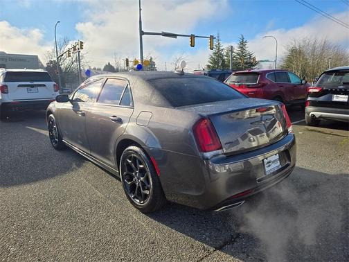 2021 Chrysler 300 Touring