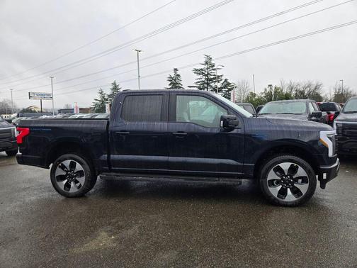 2025 Ford F-150 Lightning Platinum