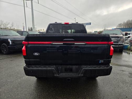 2025 Ford F-150 Lightning Platinum