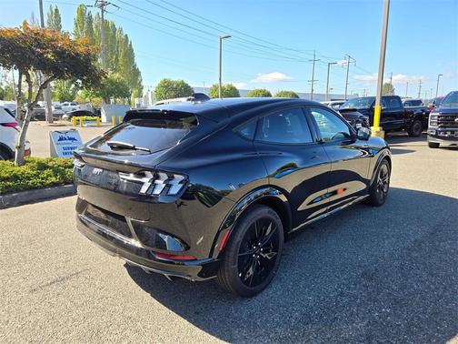 2025 Ford Mustang Mach-E GT