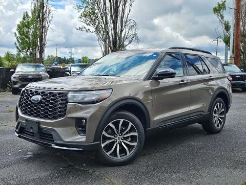 Gray 2026 Ford Explorer ST-Line