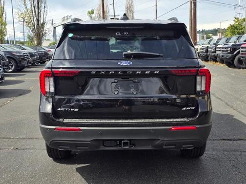 Agate Black Metallic 2026 Ford Explorer Active